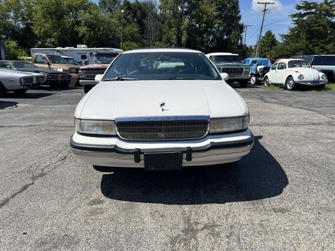 Used 1991 Buick Roadmaster Estate RWD image 3