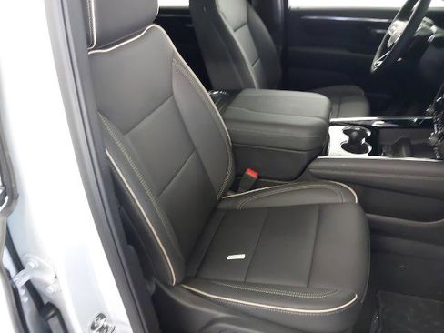 New 2026 Chevrolet Suburban Premier w/ Sun And Tow Package image 28