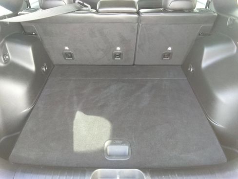 Used 2021 Jeep Cherokee Trailhawk image 8