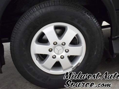 Used 2017 Mercedes-Benz Sprinter 2500 image 7