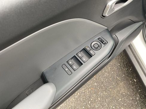 New 2025 Kia K4 LX image 16