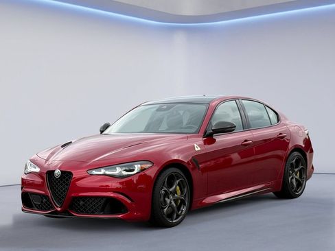 Used 2024 Alfa Romeo Giulia Quadrifoglio w/ Quick Order Package 25A 100th RWD image 20