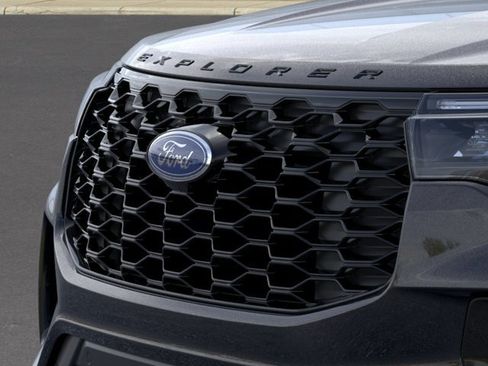 New 2026 Ford Explorer ST-Line w/ ST-Line Street Pack RWD image 17