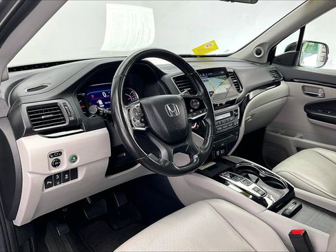 Used 2019 Honda Pilot Elite image 14
