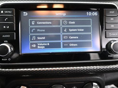 Used 2020 Nissan Kicks S image 27