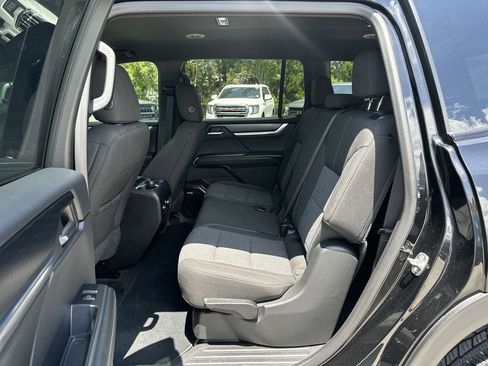 Certified 2025 GMC Acadia Elevation w/ Black Edition FWD image 24