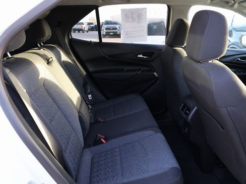 Used 2023 Chevrolet Equinox LT image 14