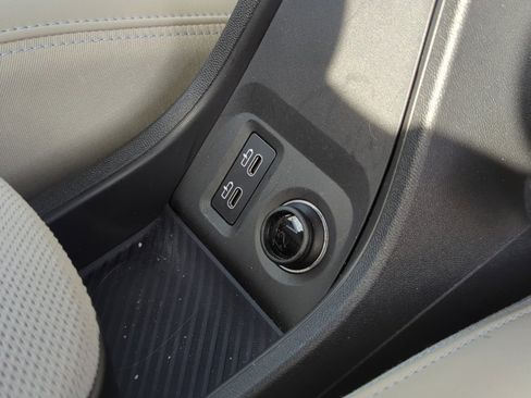 Certified 2025 MINI Cooper S image 13