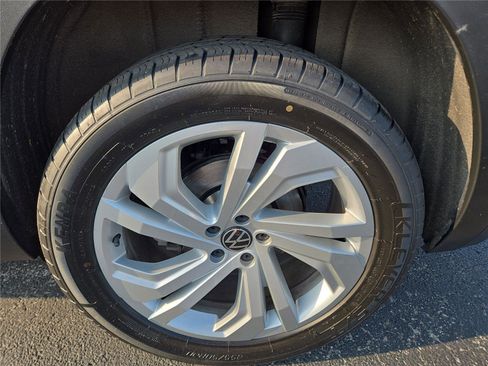 Used 2021 Volkswagen Atlas SE AWD/4WD image 24