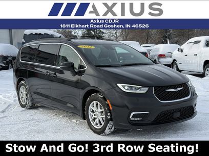 Used 2022 Chrysler Pacifica Touring-L