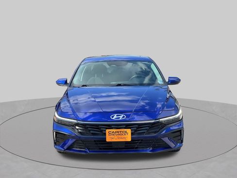Used 2025 Hyundai Elantra SEL FWD image 8
