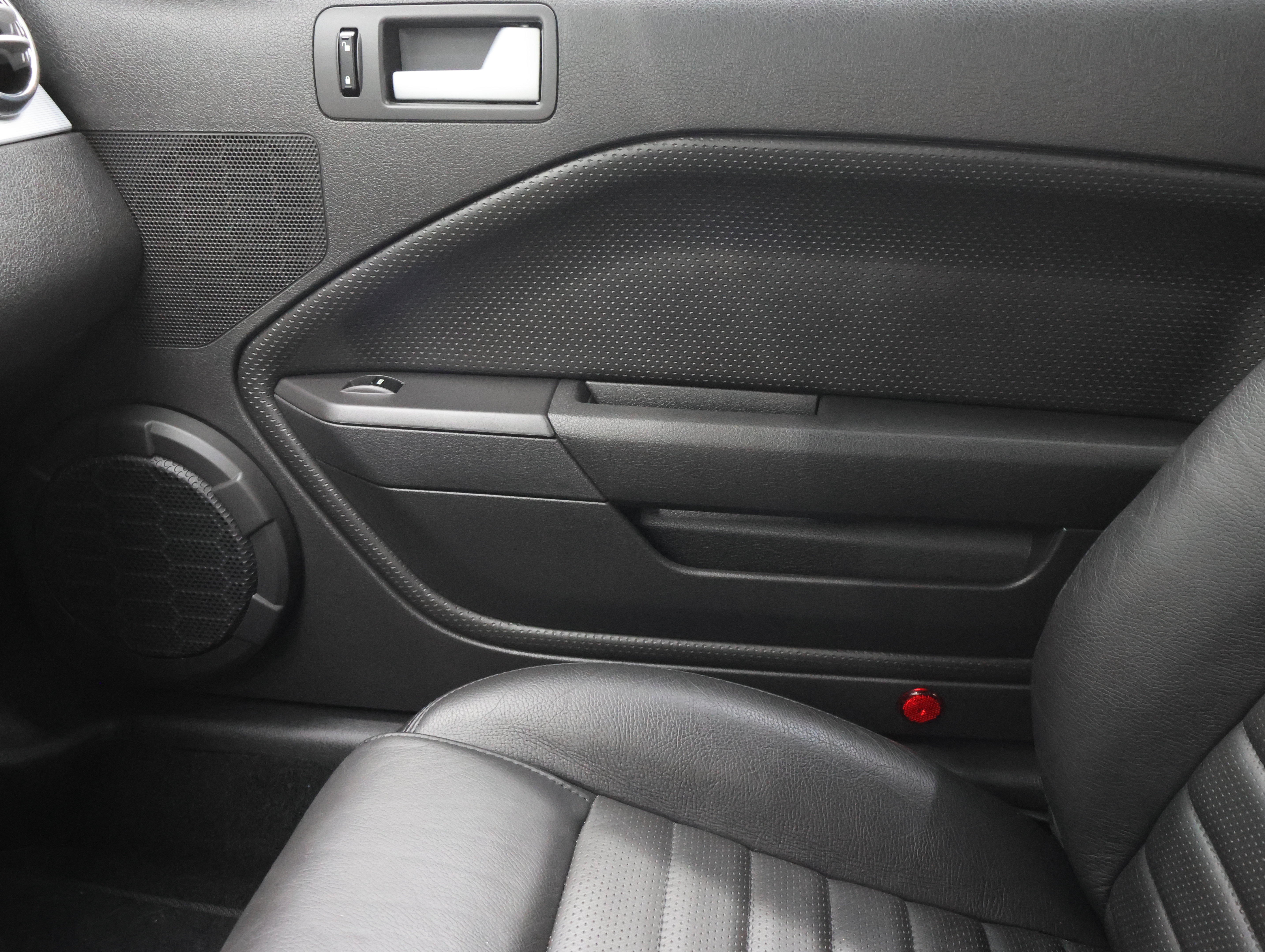 Used 2007 Ford Mustang GT RWD image 13