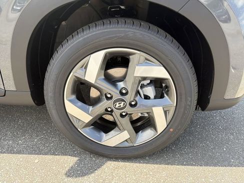 New 2026 Hyundai Venue SEL FWD image 12