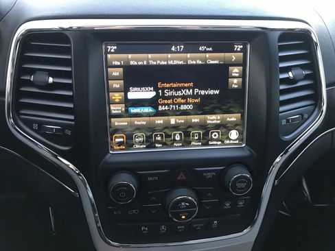 Used 2018 Jeep Grand Cherokee Limited image 20