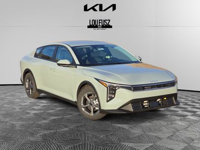 New 2025 Kia K4 LXS
