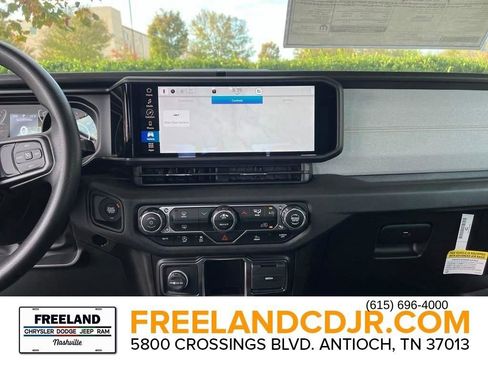 New 2024 Jeep Gladiator Sport image 22