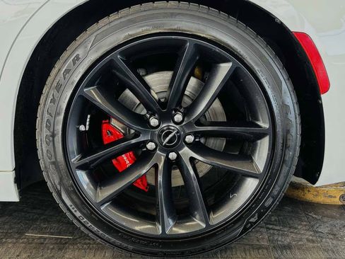 Used 2023 Chrysler 300 C RWD image 24
