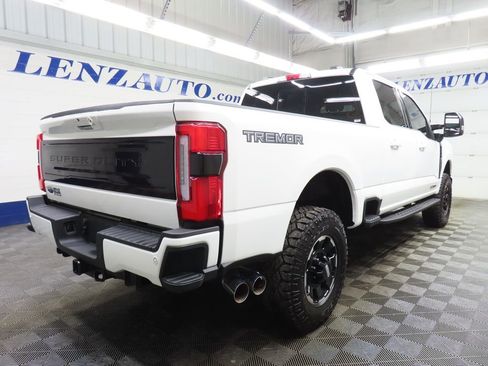 Used 2026 Ford F250 Platinum w/ Tremor Off-Road Package image 4