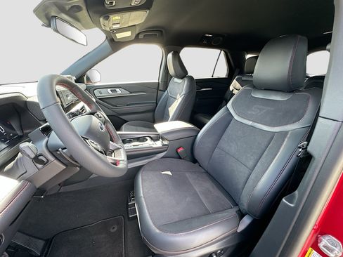 New 2026 Ford Explorer ST AWD/4WD image 15