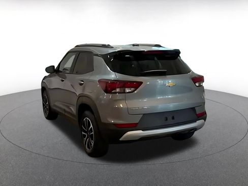 Used 2025 Chevrolet TrailBlazer LT FWD image 10