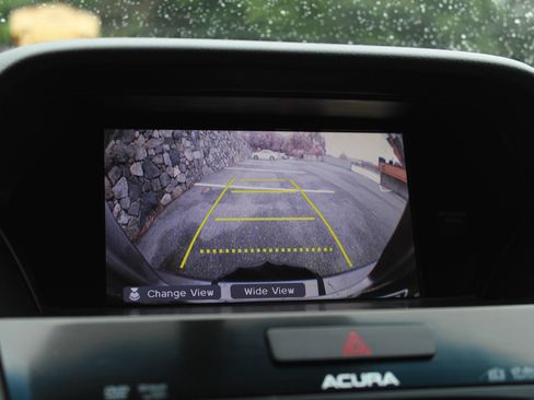 Used 2014 Acura ILX w/ Technology Package FWD image 32