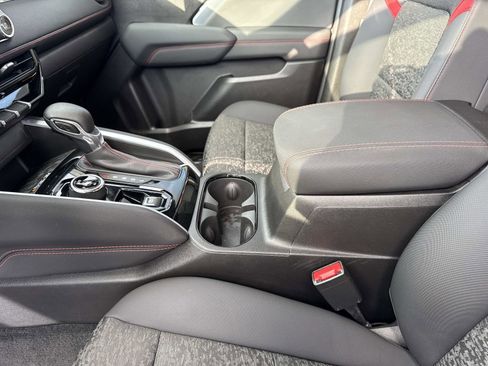 Used 2023 Chevrolet Colorado Z71 w/ Z71 Convenience Package 2 image 13