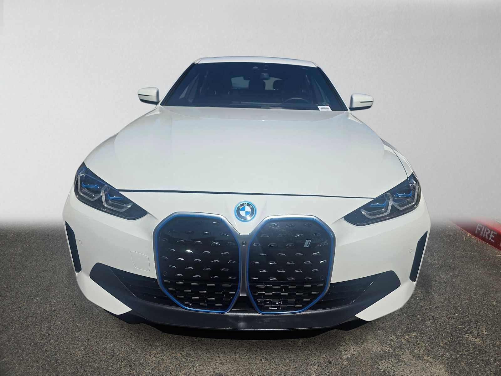 Used 2023 BMW i4 eDrive40 w/ Premium Package RWD image 8