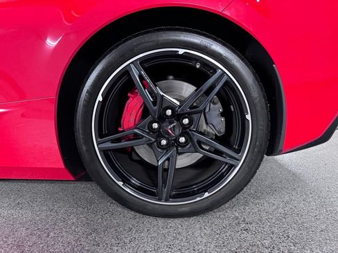 Used 2022 Chevrolet Corvette Stingray Preferred Cpe w/ Z51 Performance Package RWD image 16