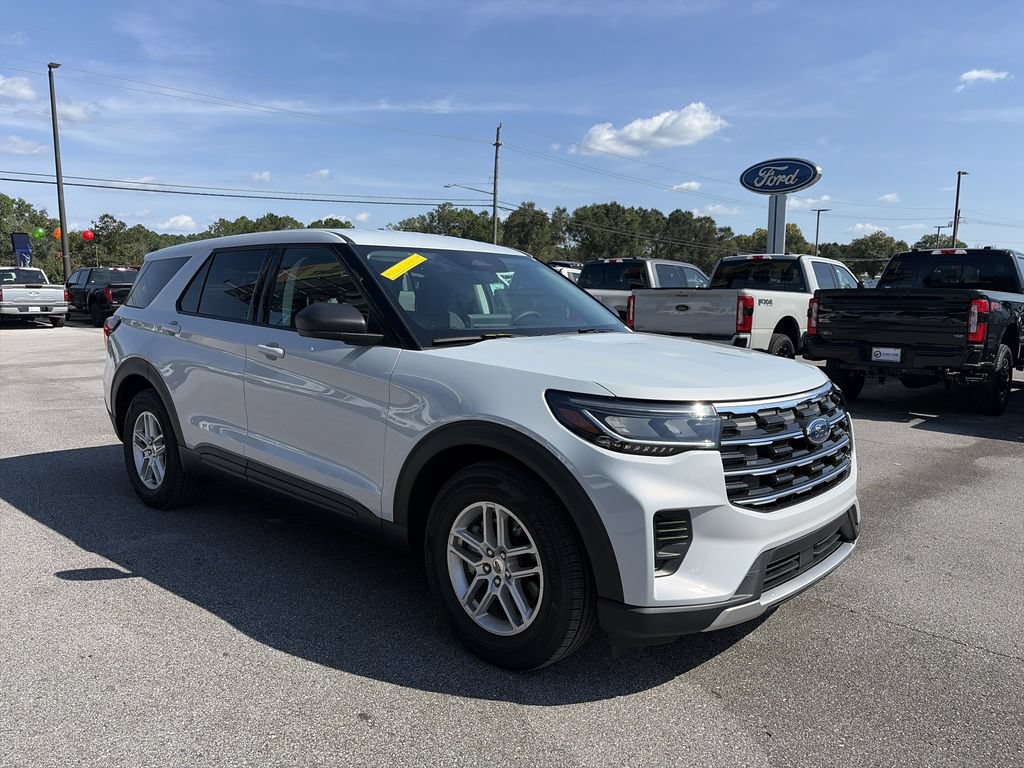 New 2026 Ford Explorer Active RWD image 9