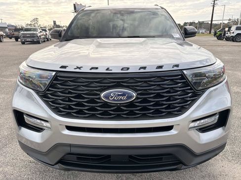 Used 2022 Ford Explorer ST-Line w/ Class IV Trailer Tow Package RWD image 9