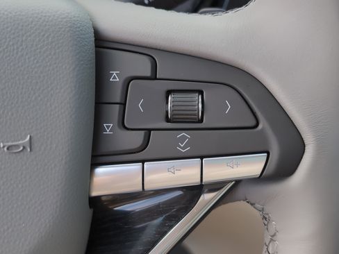 New 2025 Cadillac XT6 Premium Luxury image 23