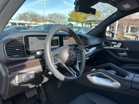 Used 2025 Mercedes-Benz GLE 350 4MATIC image 18