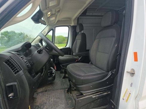 Used 2023 RAM ProMaster 2500 FWD image 6