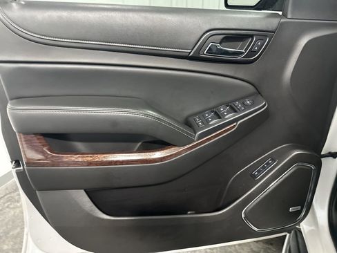 Used 2016 GMC Yukon SLT w/ Open Road Package AWD/4WD image 10