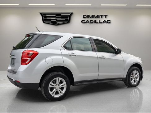 Used 2017 Chevrolet Equinox LS FWD image 5