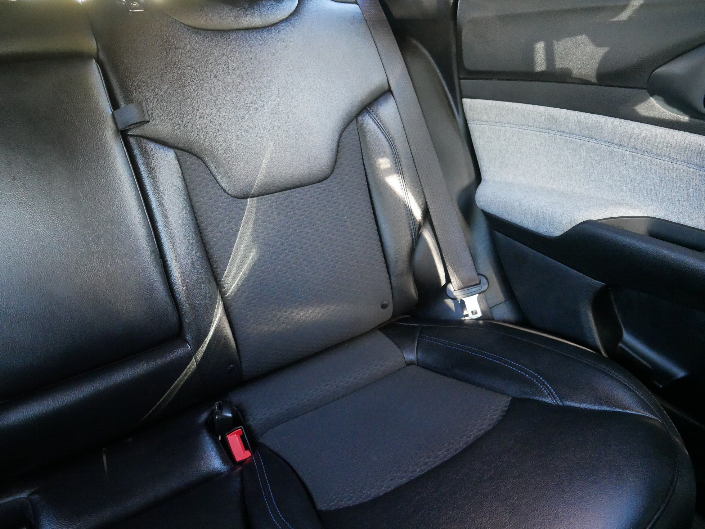 Used 2023 Jeep Compass Latitude w/ Convenience Group AWD/4WD image 12