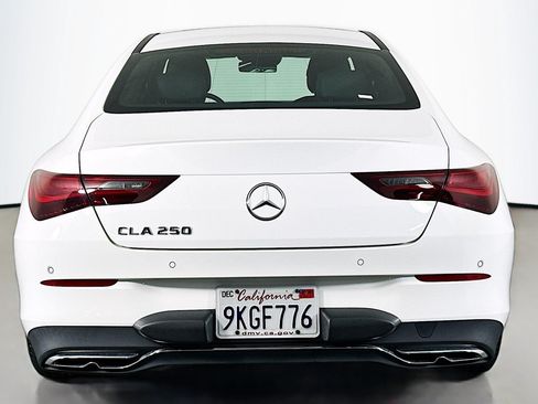 Used 2024 Mercedes-Benz CLA 250 image 3