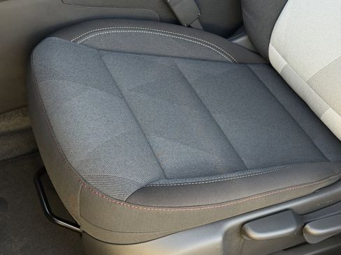 New 2026 Chevrolet Trax RS w/ Sunroof Package image 11