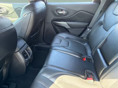Used 2021 Jeep Cherokee Latitude Lux 80th Anniv w/ Quick Order Package 2YU 80th AWD/4WD image 12