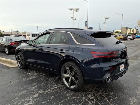 Used 2022 Genesis GV70 3.5T Sport w/ Sport Prestige Package AWD/4WD image 3