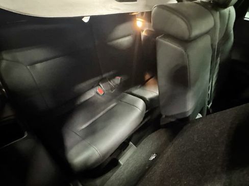 Used 2023 Mitsubishi Outlander SE image 27