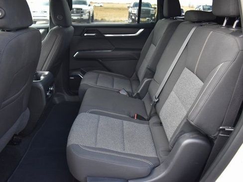 Used 2025 GMC Acadia Elevation image 20