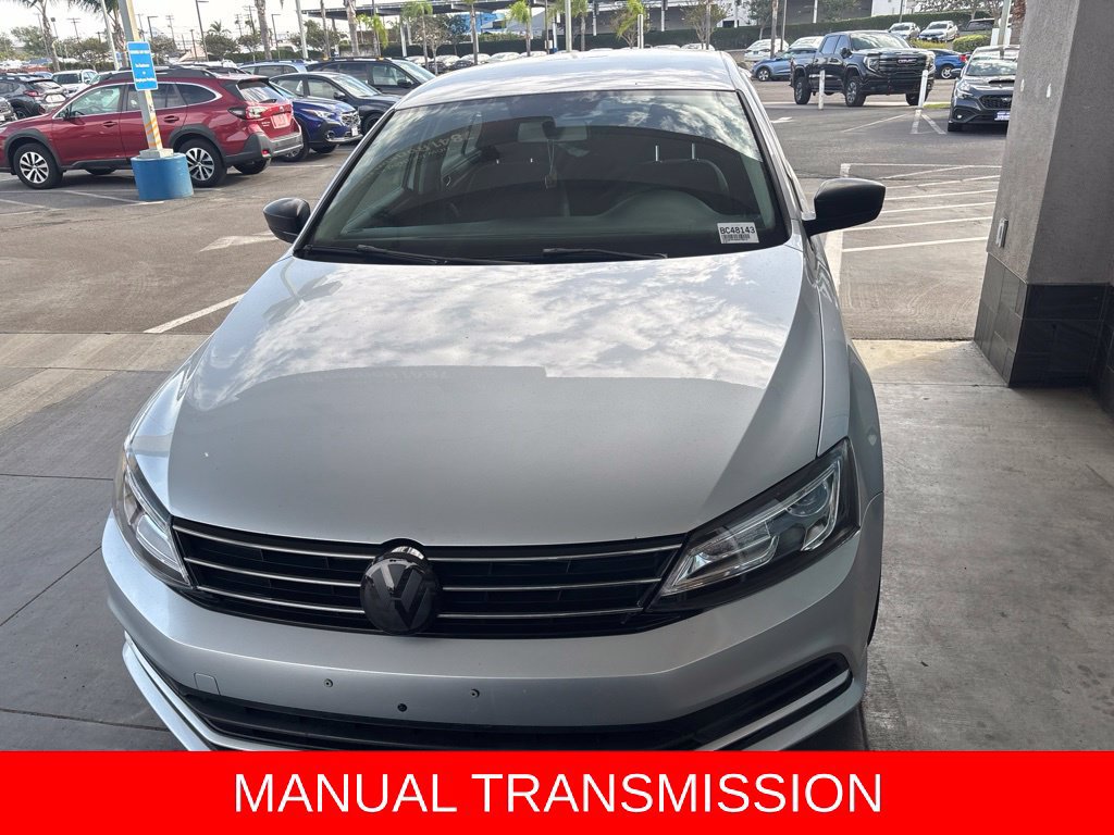Used 2016 Volkswagen Jetta S FWD image 2