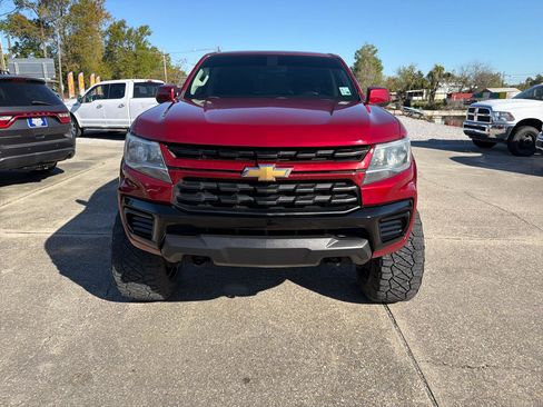 Used 2021 Chevrolet Colorado LT image 12