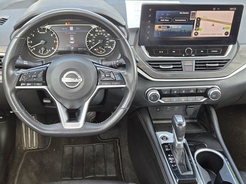 Used 2024 Nissan Altima 2.5 SV w/ SV Premium Package FWD image 10