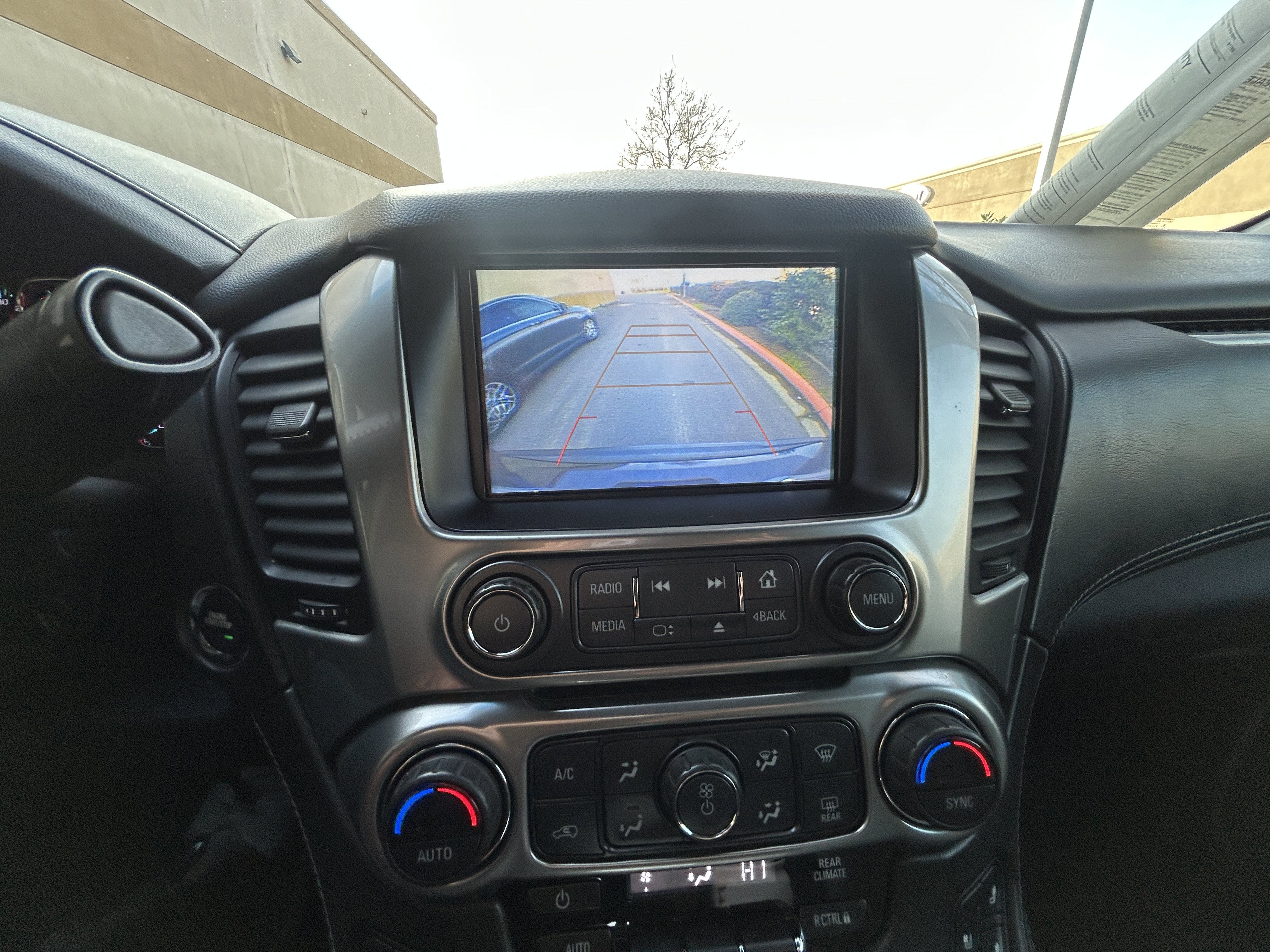 Used 2019 Chevrolet Suburban Premier AWD/4WD image 19