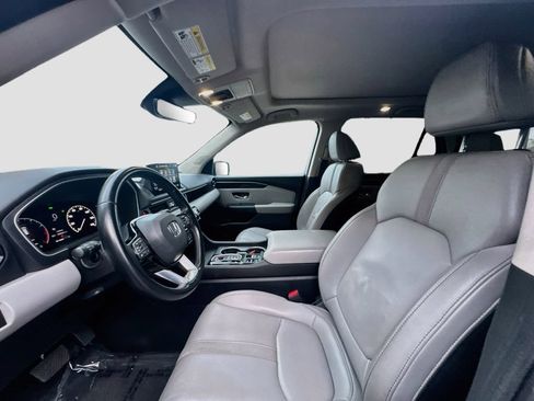 Used 2025 Honda Pilot Touring image 22