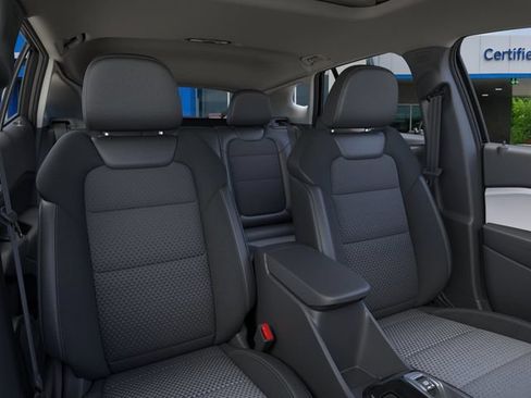 New 2026 Chevrolet Trax LT w/ Sunroof Package FWD image 16