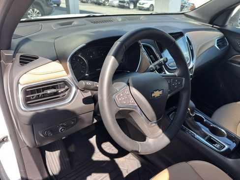 Used 2024 Chevrolet Equinox Premier FWD image 8