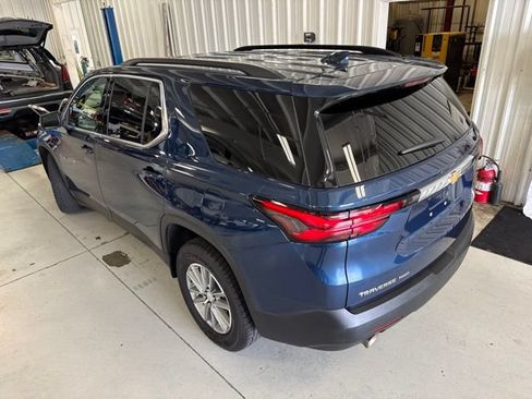 Used 2023 Chevrolet Traverse LT AWD/4WD image 8